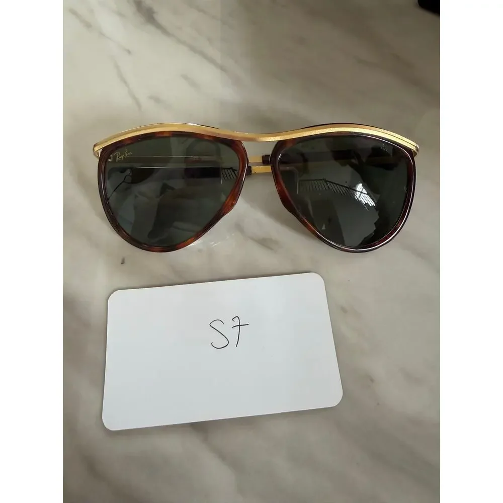 Ray-Ban good there